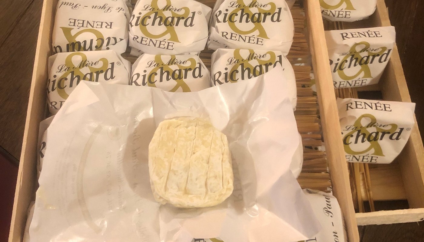 Image de l'article : Le Saint-Marcelin : un délice du Dauphiné - Le Porc Marly